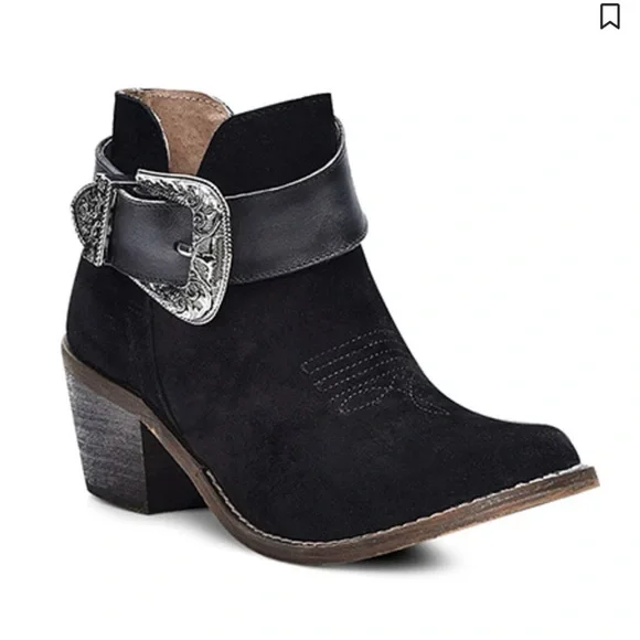 Chic Black Ankle Boots with Silver Buckle - Picture 1 of 3